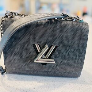 Louis Vuitton Authentic Black Epi Leather Twist Crossbody Shoulder Bag